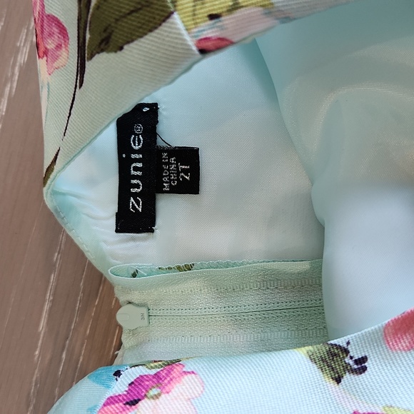 NWOT Toddler Girls Party Dress - Picture 5 of 9